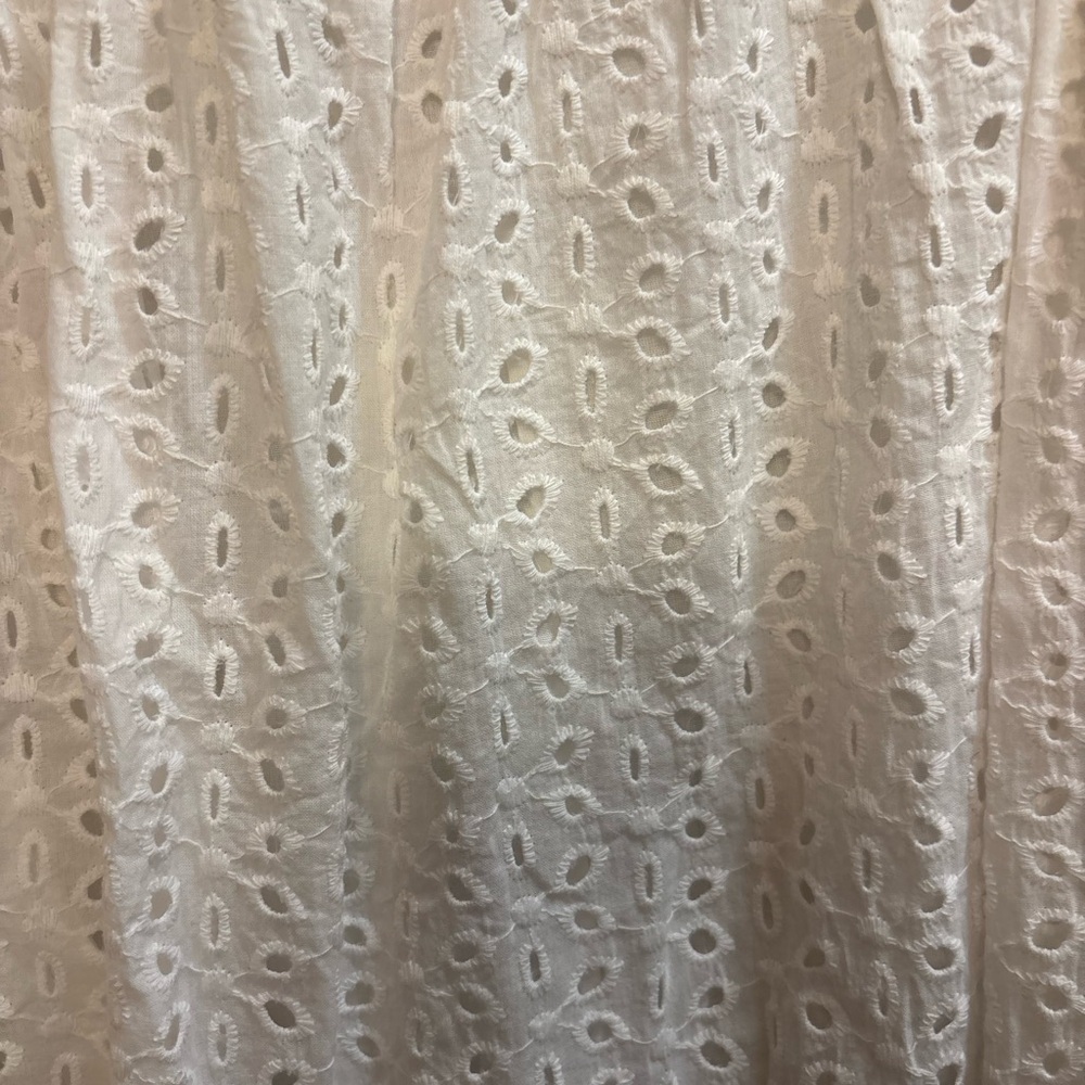 White Eyelet V-Neck Sleeveless Dress - Picture 5 of 12